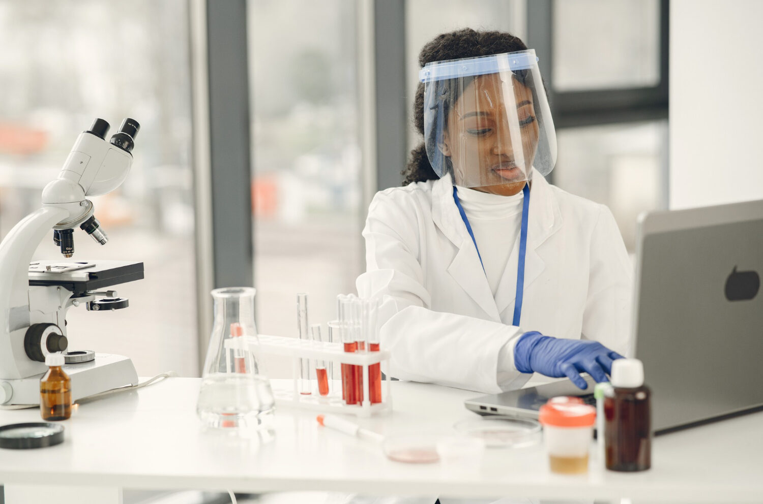 CONTROL OF SUBSTANCES HAZARDOUS TO HEALTH (COSHH) COURSE