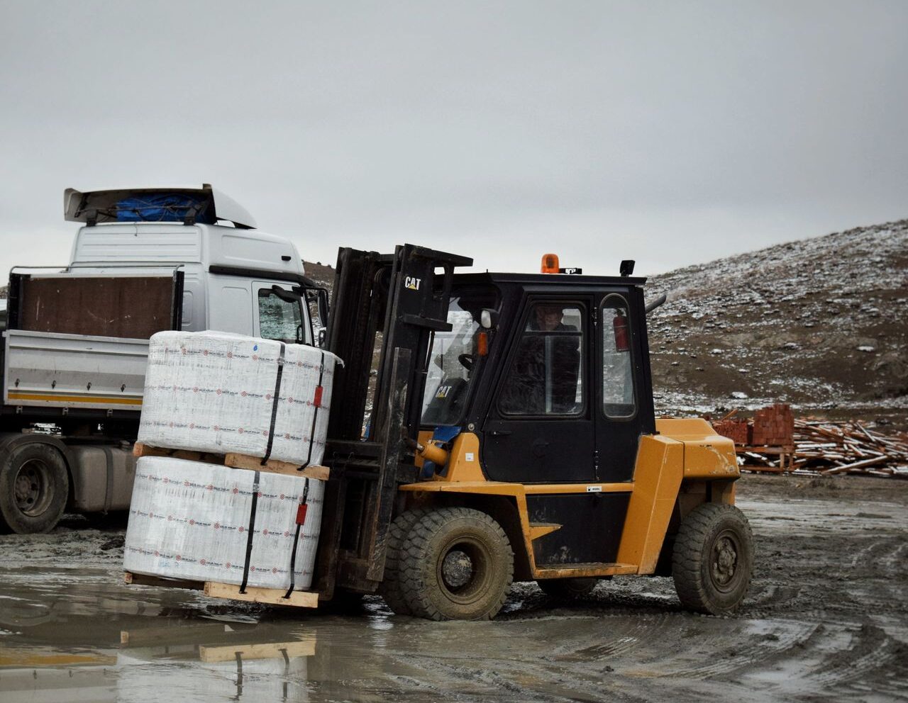 FORKLIFT SAFETY TRAINING